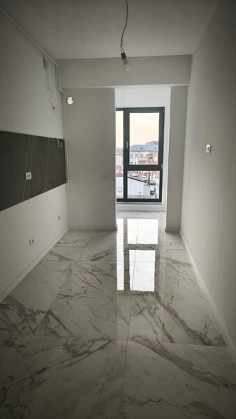 Tineretului -metrou Eroii Revolutiei